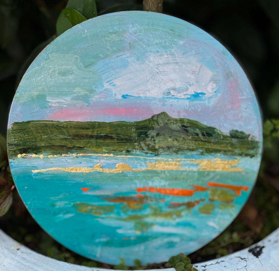 Mlountain Escape (12” round )